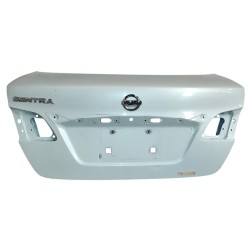 TAPA CAJUELA S/HOYO PARA CAMARA SENTRA 2013 - 2020