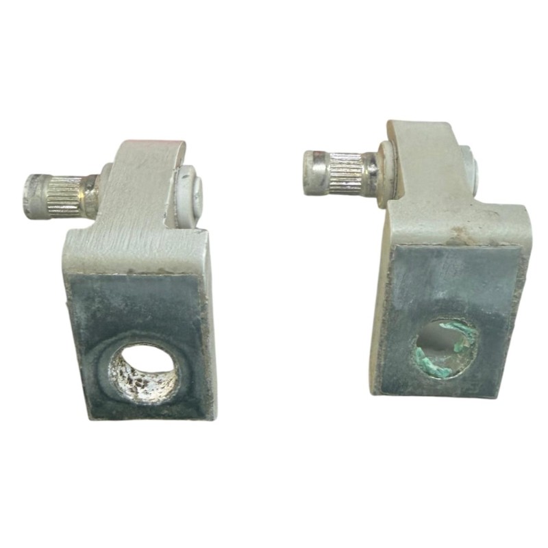 PAR DE BISAGRAS  DE PUERTA DELANTERA IZQUIERDA VW GOL 2009 - 2021