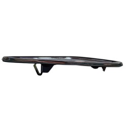 MOLDURA LATERAL SALPICADERA DELANTERA IZQUIERDA FIGO 2015 - 2021