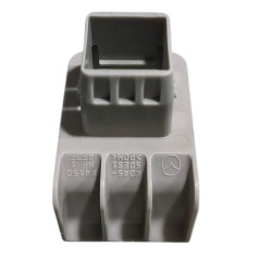 CLIP SUJECIÓN DE PARRILLA RADIADOR Y FASCIA DELANTERA MAZDA 3 Y 6 2014 - 2018