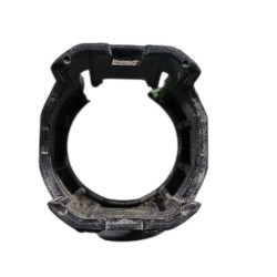 SOPORTE O CUBIERTA PARA EL SENSOR DE REVERSA KICKS 2016 - 2025