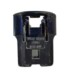 SOPORTE O CUBIERTA PARA EL SENSOR DE REVERSA KICKS 2016 - 2025