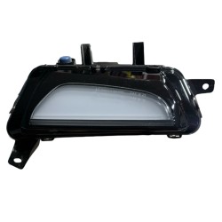 FARO DE NIEBLA DERECHO JETTA 2022 - 2024