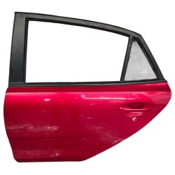 PUERTA TRASERA IZQUIERDA RIO SEDAN 2018 - 2023