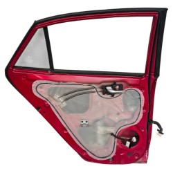PUERTA TRASERA IZQUIERDA RIO SEDAN 2018 - 2023