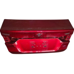TAPA CAJUELA TOYOTA YARIS 2023 - 2025