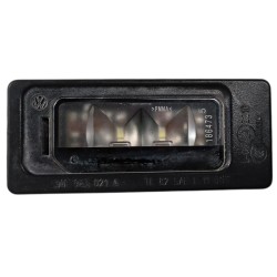 LUZ LED DE PLACA TRASERA JETTA 2010 - 2018